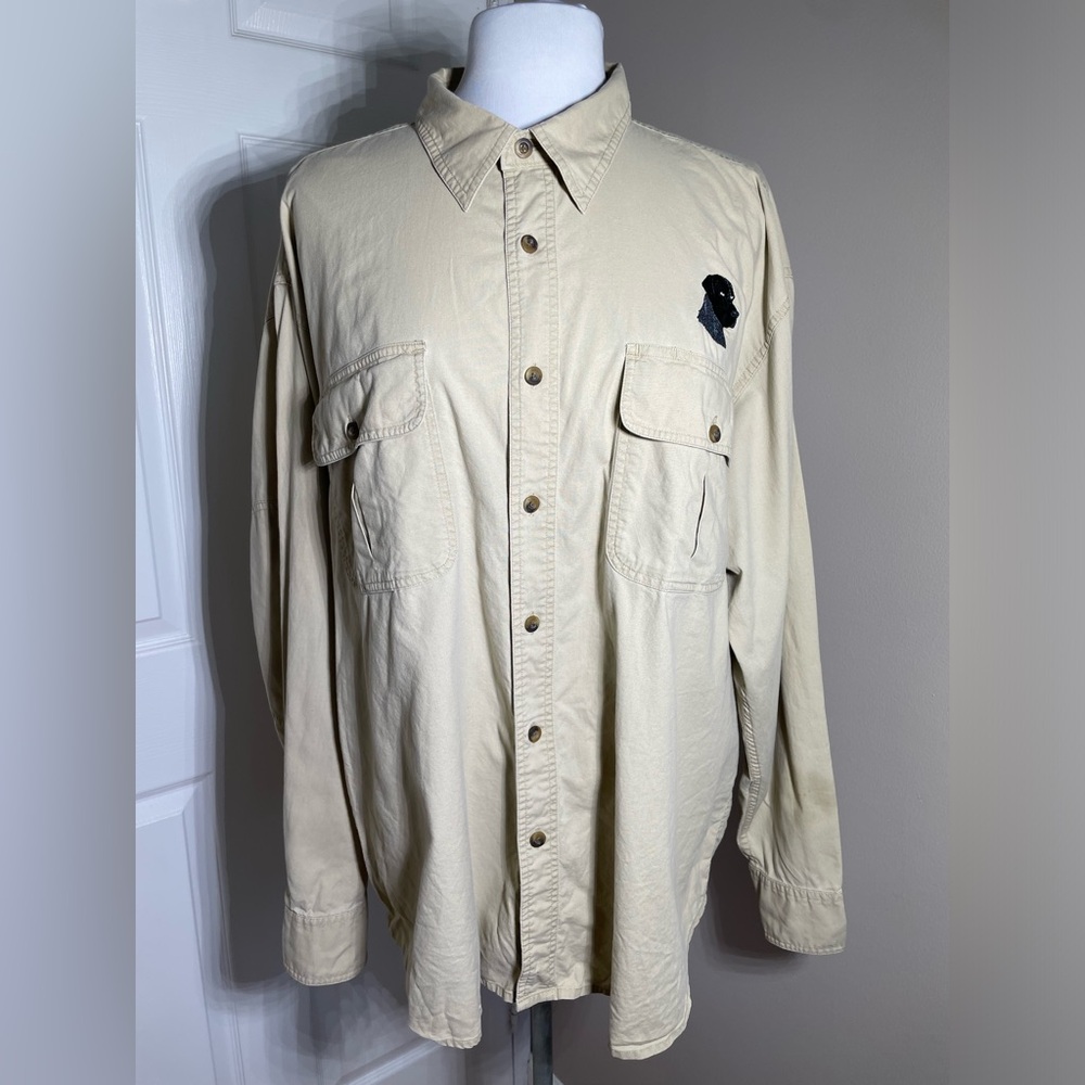 CABELAS’S Men’s 100% Cotton Button down shirt with Black Lab Motif Size XL